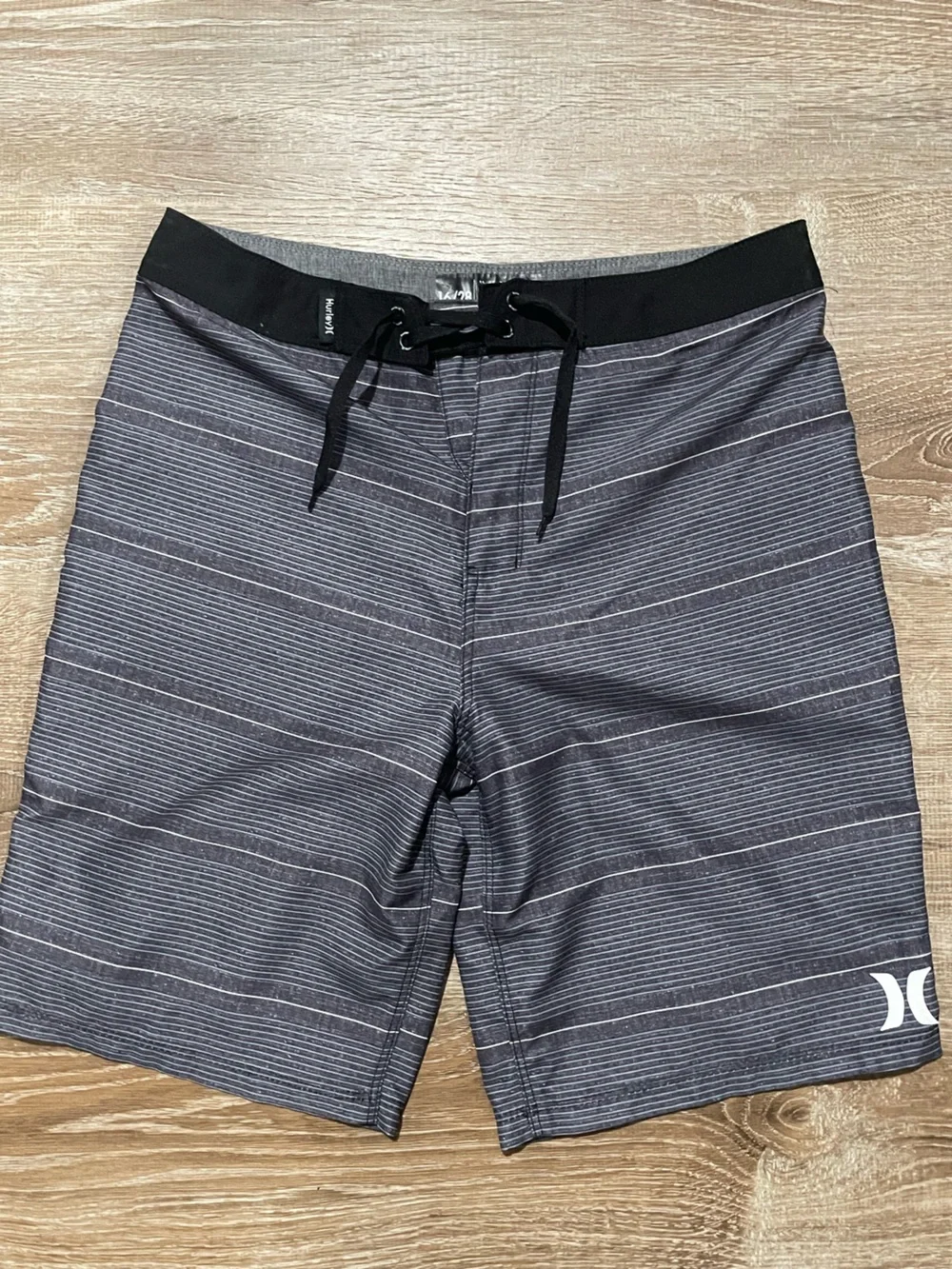 Hurley Boys Black & Gray Pinstripe Board Shorts NWOT 16/28